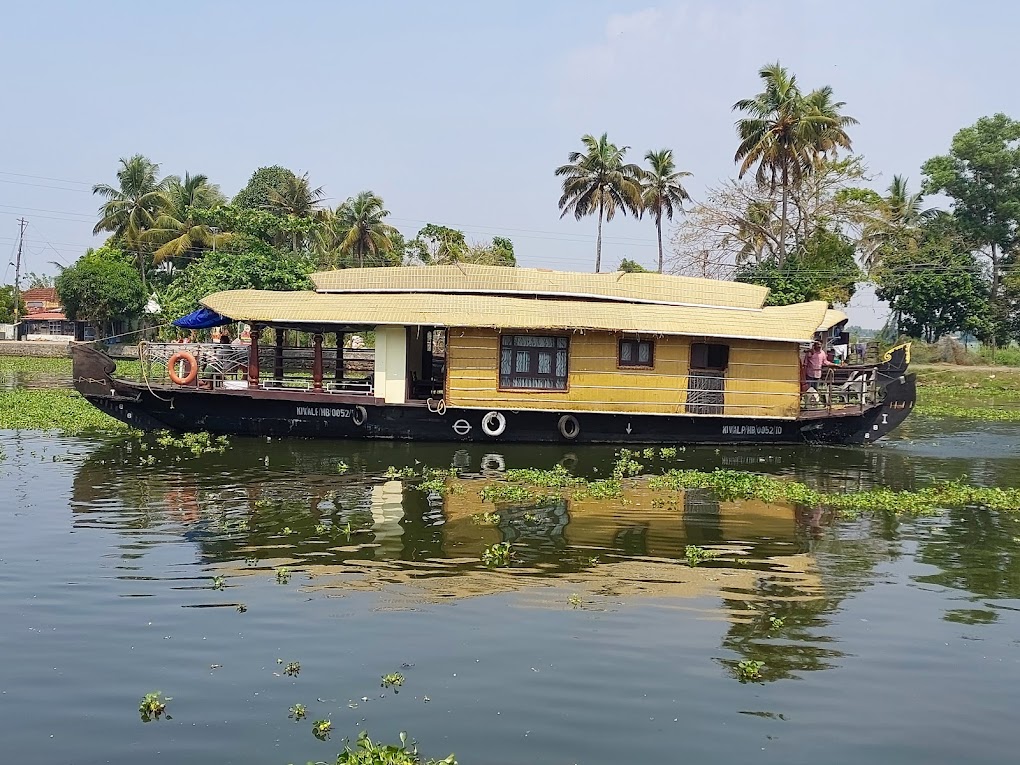 Alleppey-Houseboat-Valentine's Day-Offer-2026