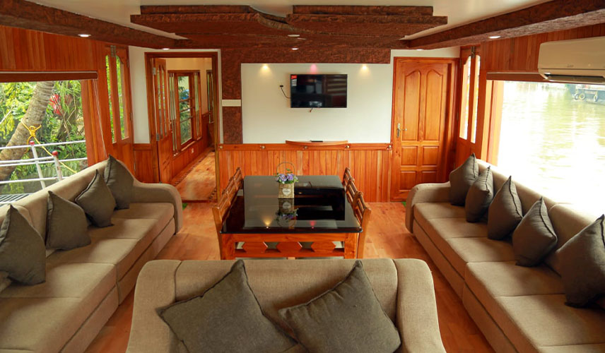 luxury Houseboats