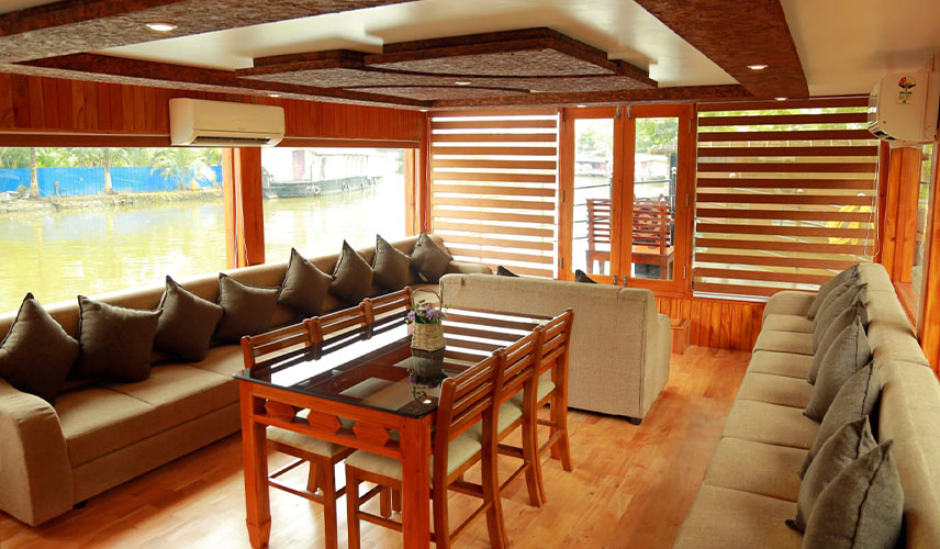 luxury Houseboats