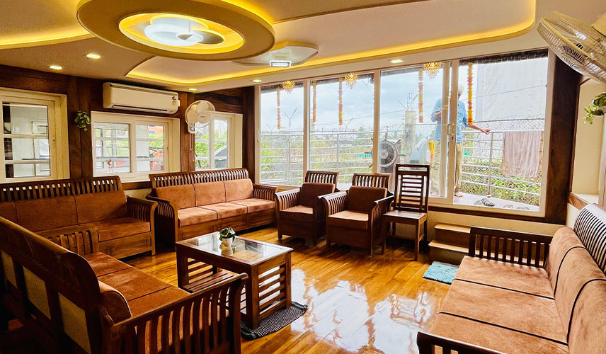 Premium Houseboats